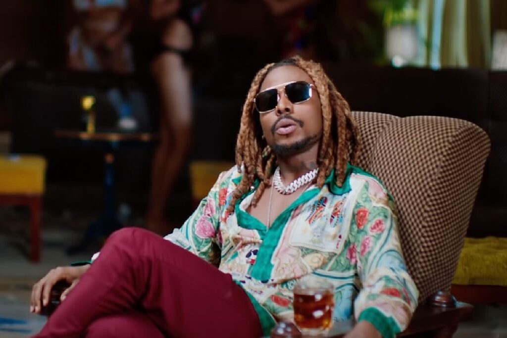 xr:d:DAFDzn2LxNs:1502,j:1312336406,t:23010303