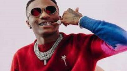 Wizkid-le-chanteur-devoile-la-photo-de-son-dernier-enfant-et-charme-la-toile-1024×683
